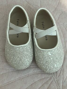 Felix & Flora Girls' White Glitter Mary Jane Dress Shoes